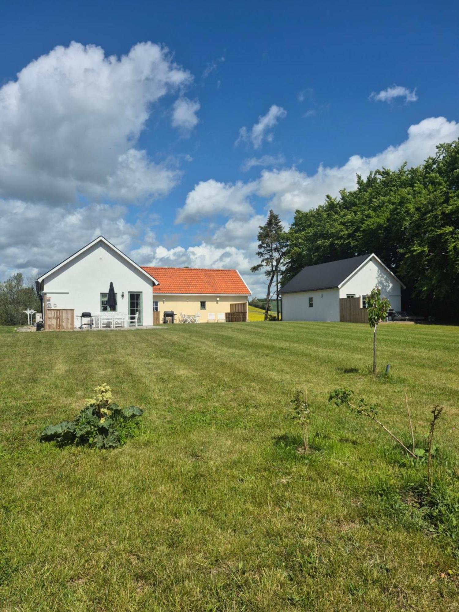 Villa Litet Hus I Mysig By Naera Havet Ystad Exterior foto